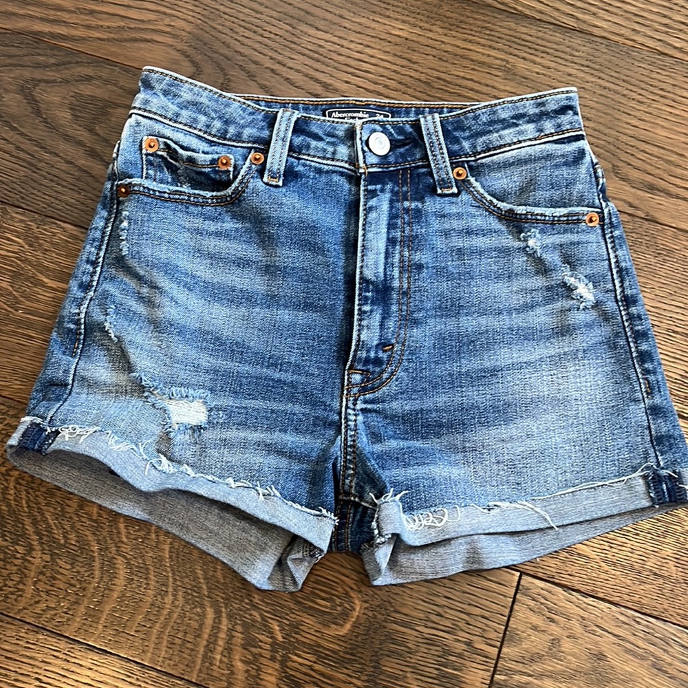 Abercrombie & Fitch High Rise Cuffed Shorts Size 24